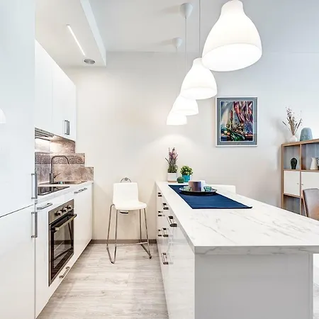 Happy Historic Center, Self Check-in, Ac, Parking In The Undergrnd Garage, Wilna