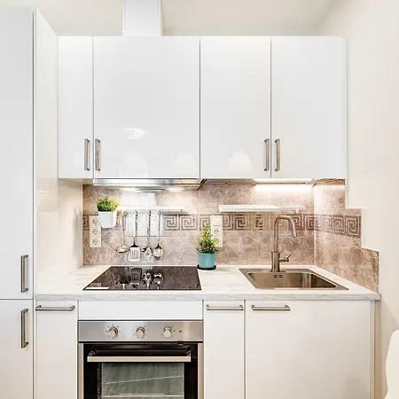 Happy Historic Center, Self Check-in, Ac, Parking In The Undergrnd Garage, *