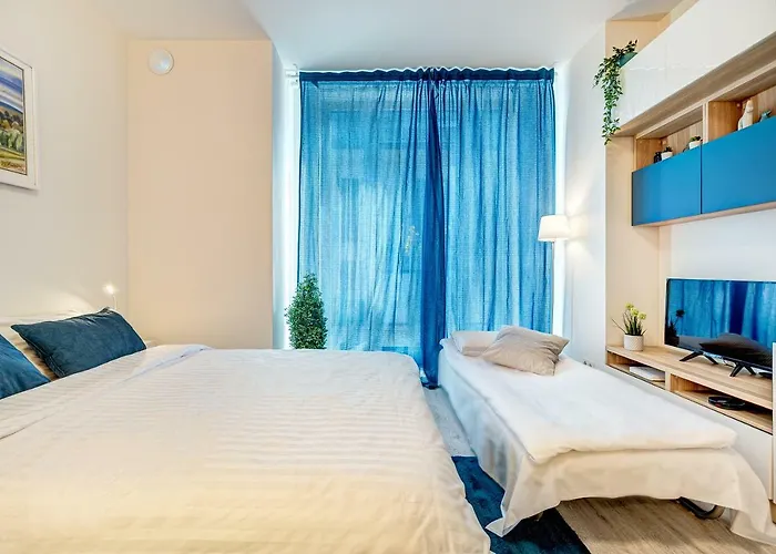 Happy Historic Center, Self Check-in, Ac, Parking In The Undergrnd Garage, *