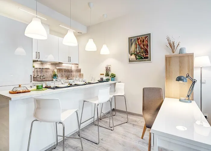 Happy Historic Center, Self Check-in, Ac, Parking In The Undergrnd Garage,