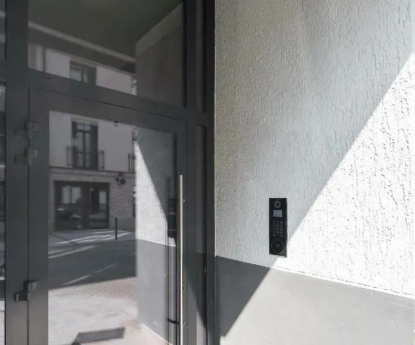 Apartman Happy Historic Center, Self Check-in, Ac, Parking In The Undergrnd Garage,