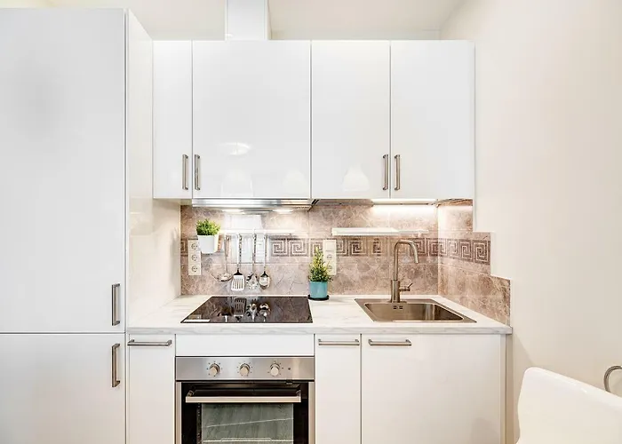 Happy Historic Center, Self Check-in, Ac, Parking In The Undergrnd Garage, *